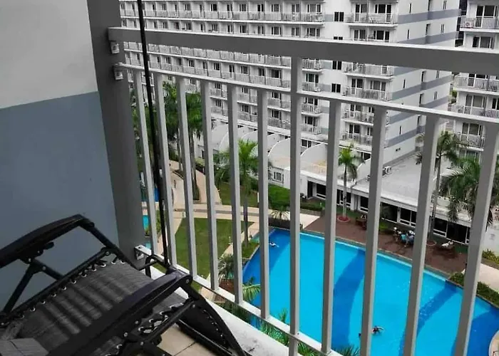 Shell Front Moa Aparthotel Manila